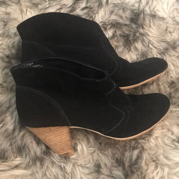 Steve Madden booties - Picture 2 of 4